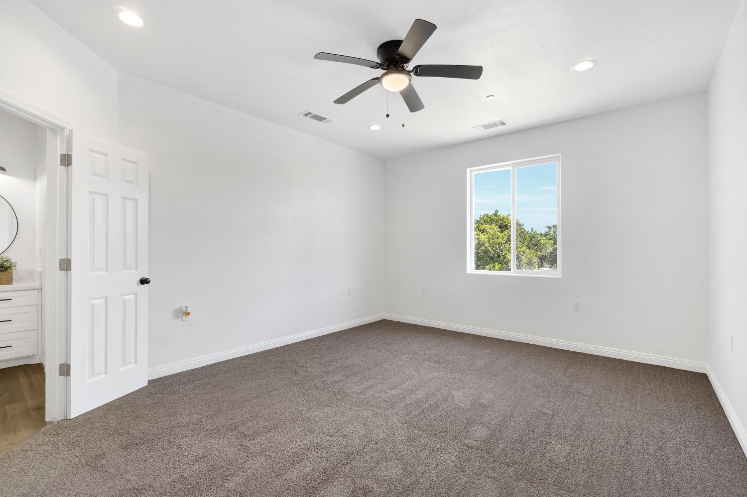 41640 Road 120, Orosi, CA 93647