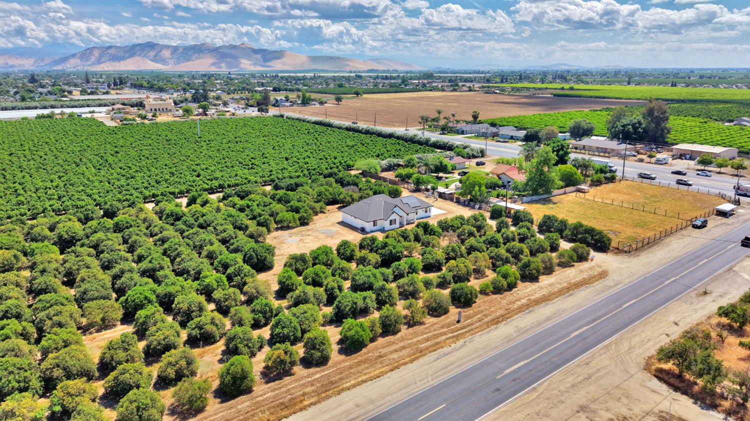 41640 Road 120, Orosi, CA 93647