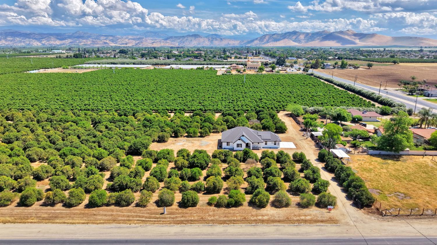 41640 Road 120, Orosi, CA 93647