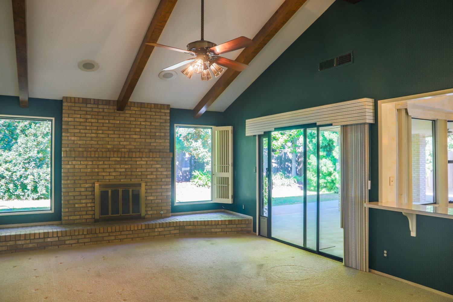 7561 N Hayston Ave, Fresno, CA 93720