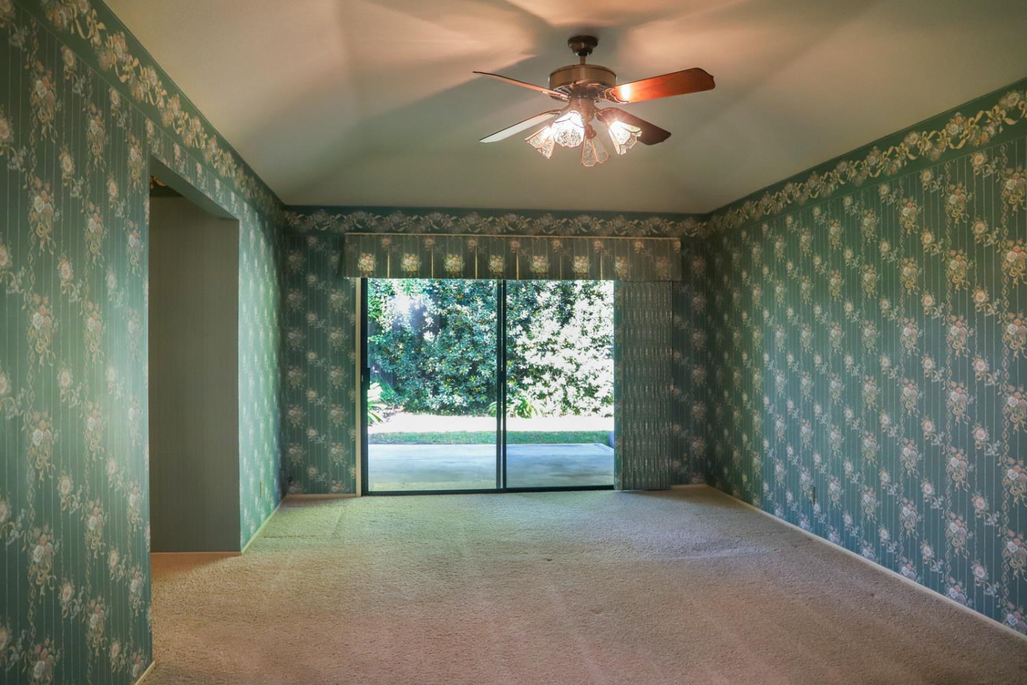 7561 N Hayston Ave, Fresno, CA 93720