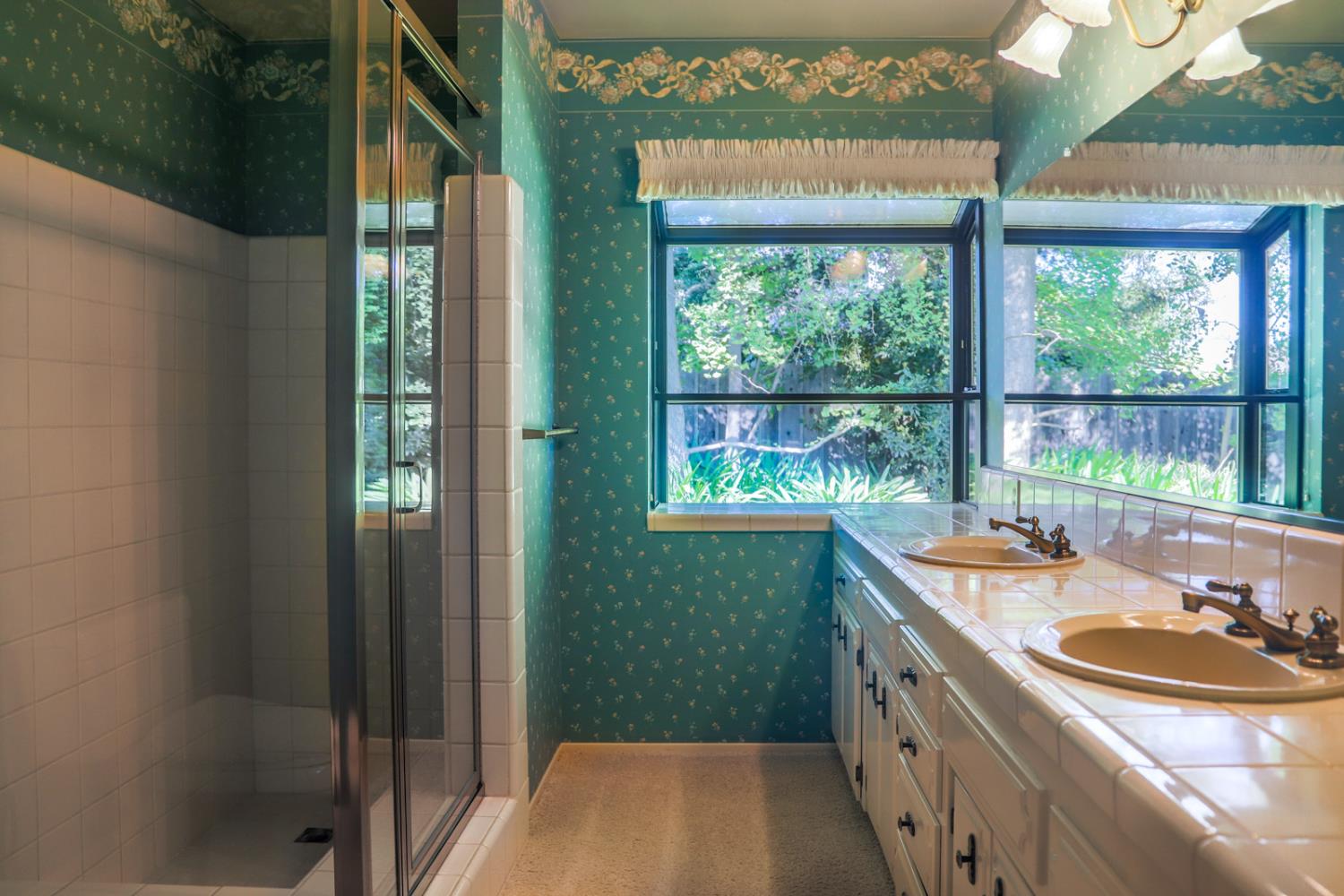 7561 N Hayston Ave, Fresno, CA 93720