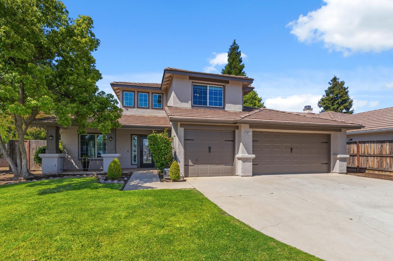 2611 Fremont Ave, Clovis, CA 93611