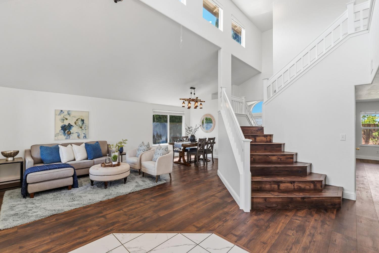 2611 Fremont Ave, Clovis, CA 93611