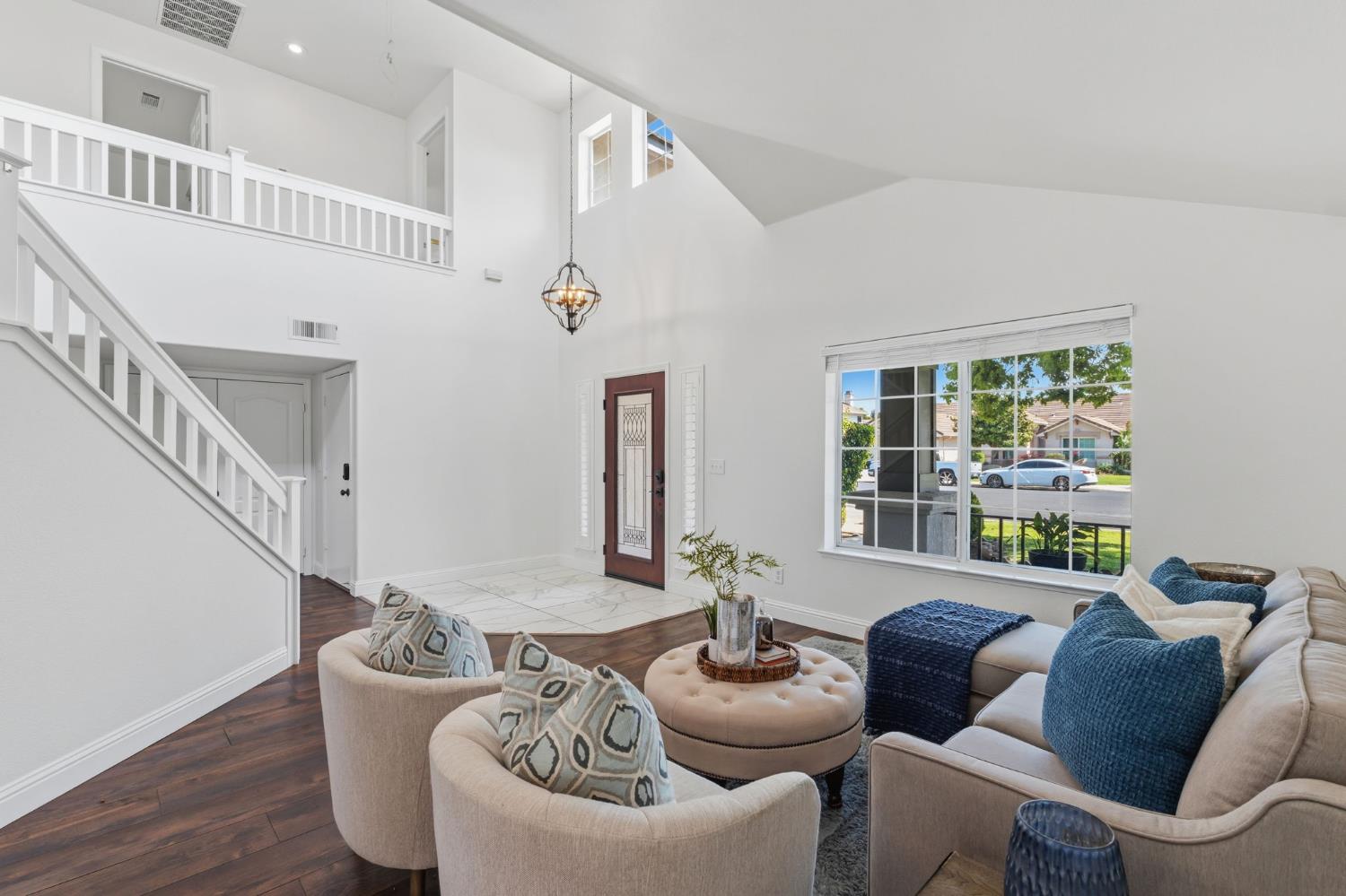 2611 Fremont Ave, Clovis, CA 93611