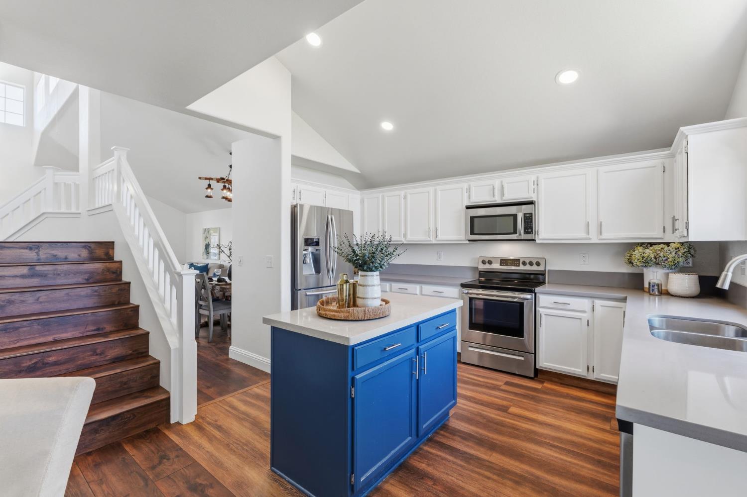 2611 Fremont Ave, Clovis, CA 93611