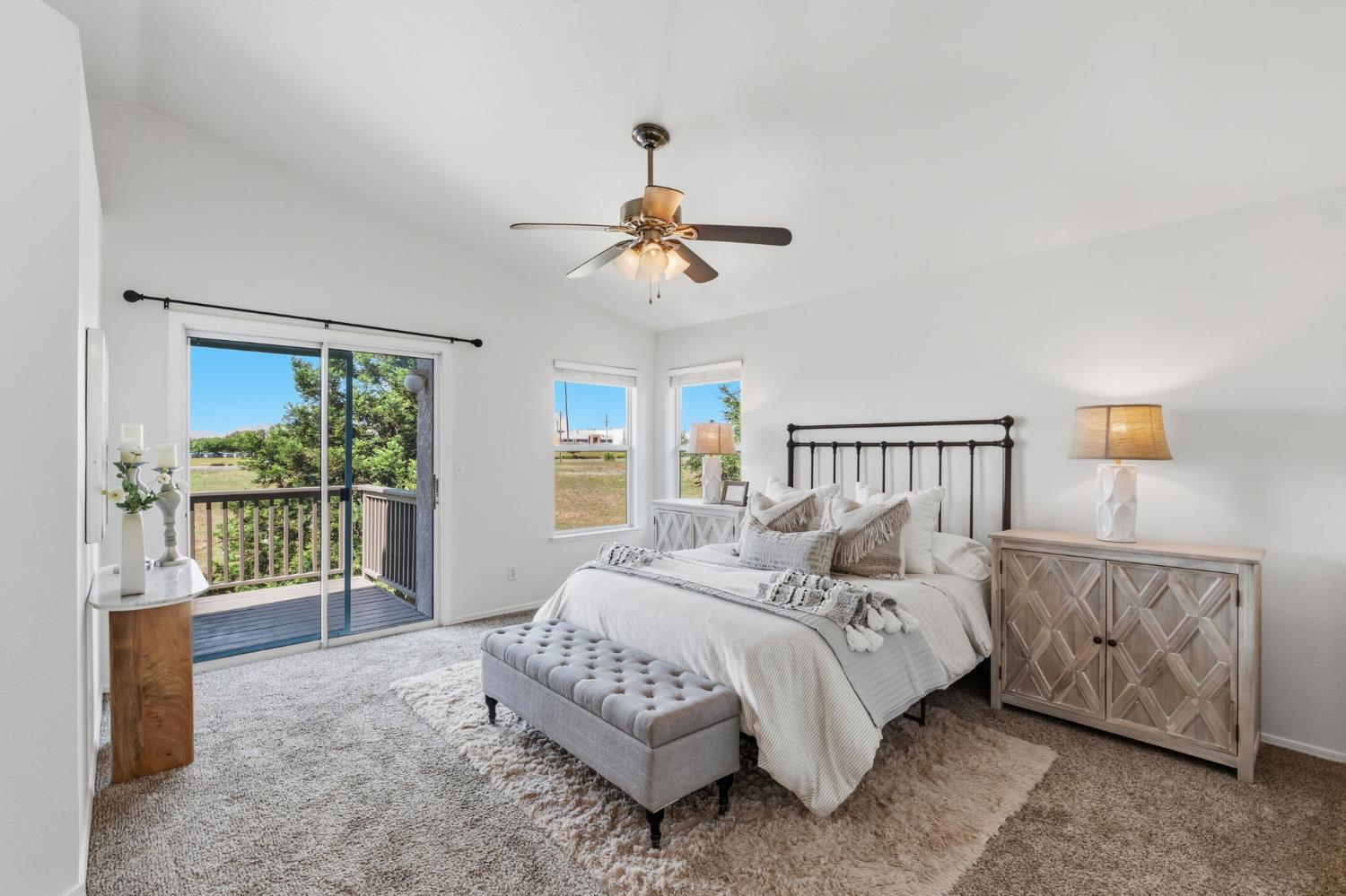 2611 Fremont Ave, Clovis, CA 93611