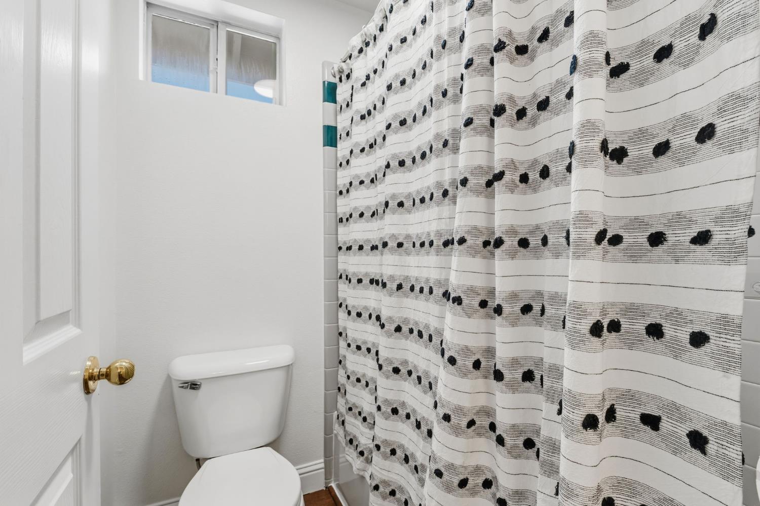 2611 Fremont Ave, Clovis, CA 93611