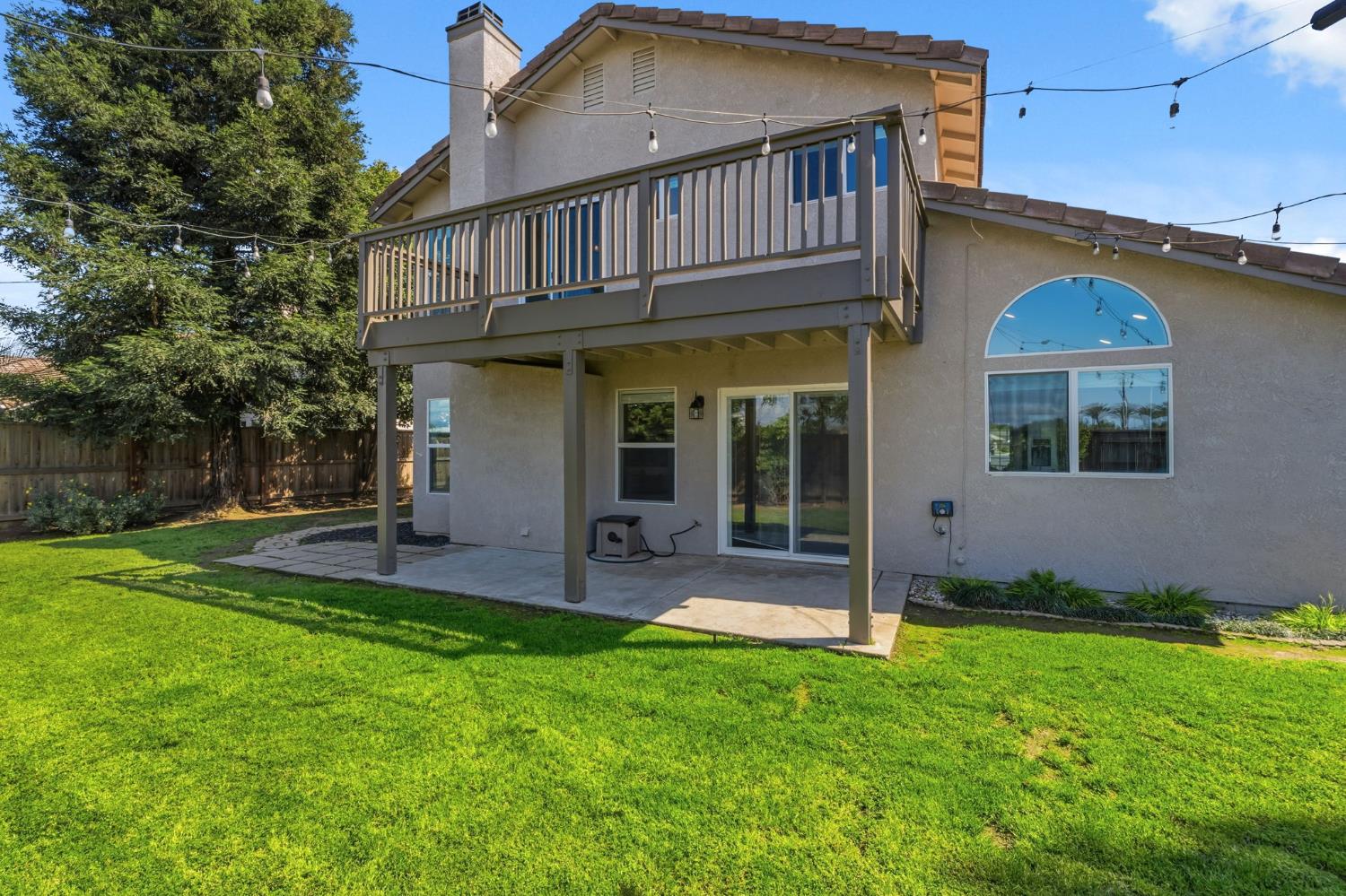 2611 Fremont Ave, Clovis, CA 93611