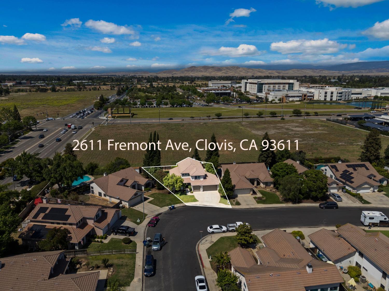 2611 Fremont Ave, Clovis, CA 93611