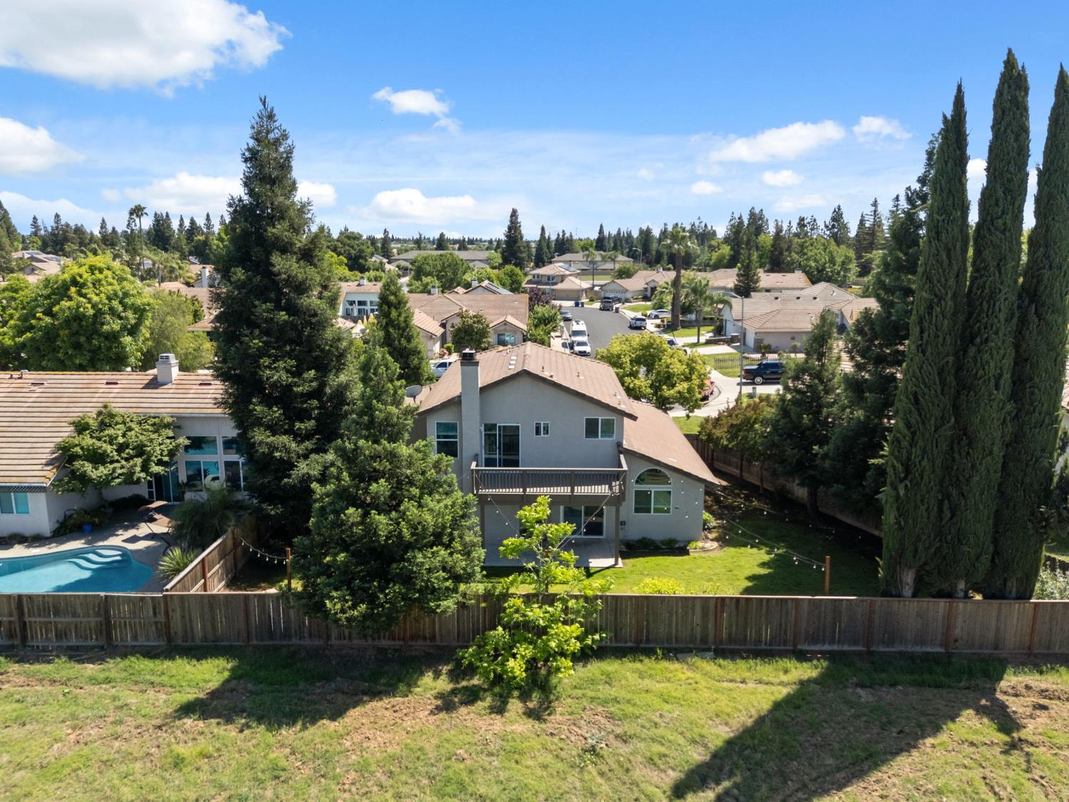 2611 Fremont Ave, Clovis, CA 93611