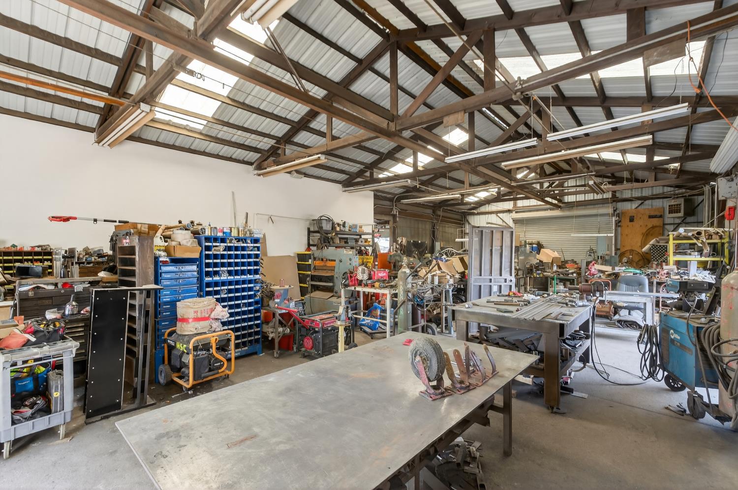 260 S 3Rd St, Chowchilla, CA 93610