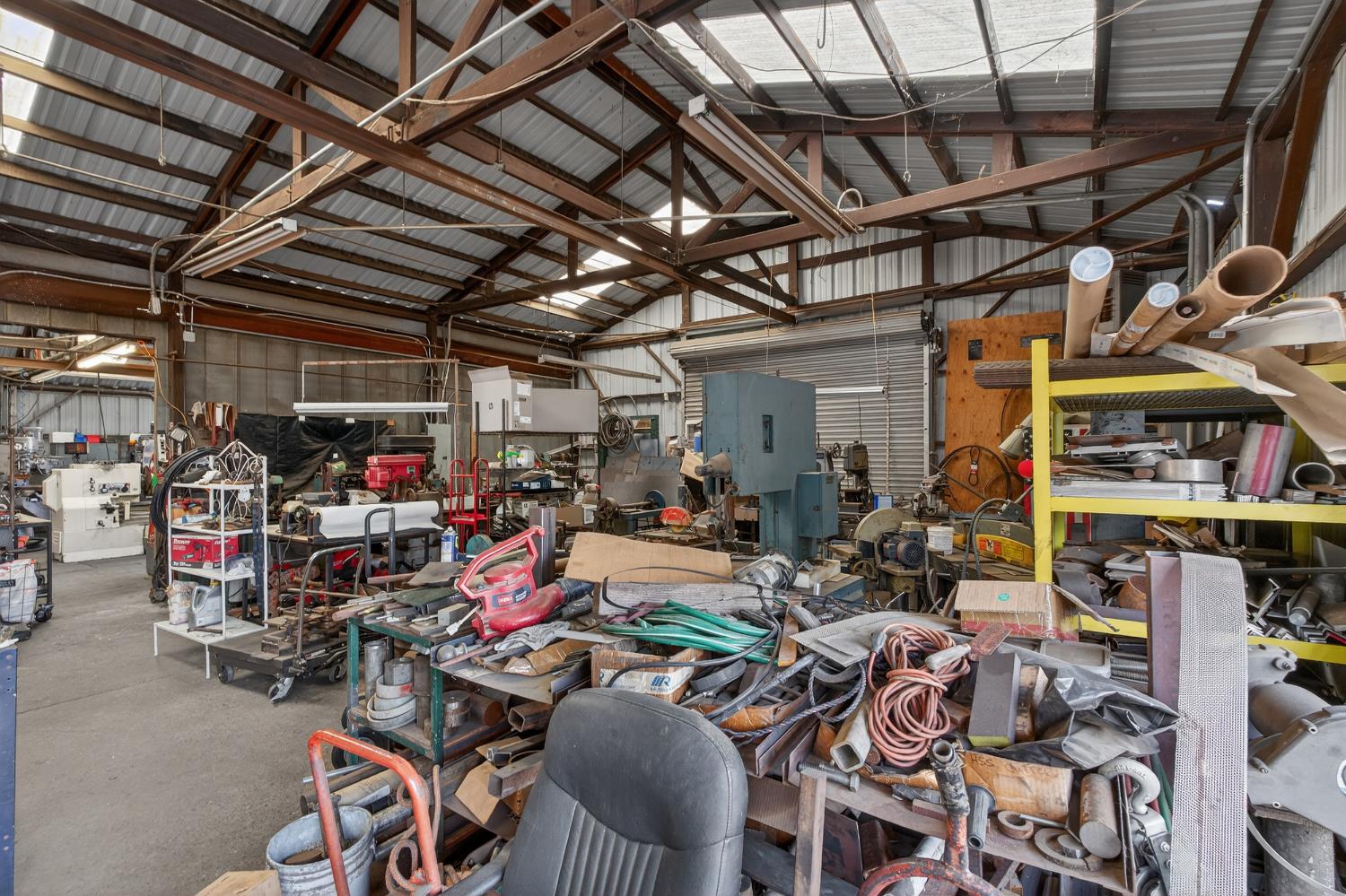 260 S 3Rd St, Chowchilla, CA 93610