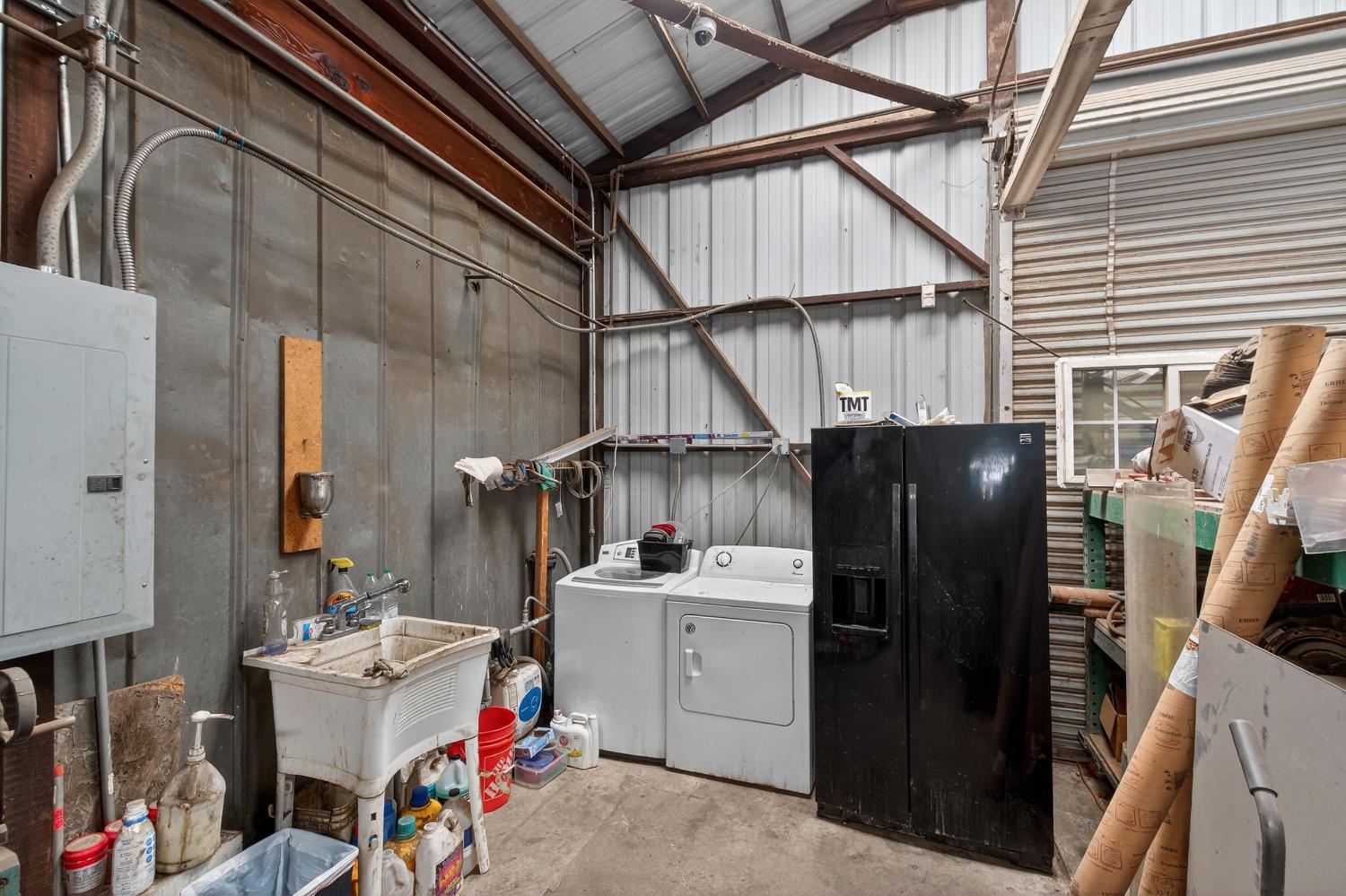 260 S 3Rd St, Chowchilla, CA 93610