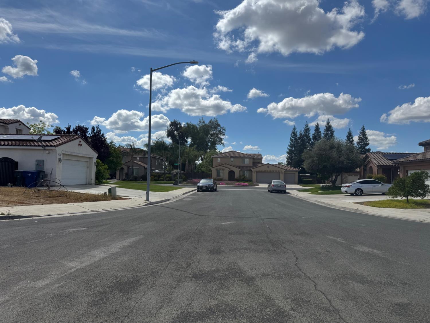 3045 W Tuolumne St, Fresno, CA 93706