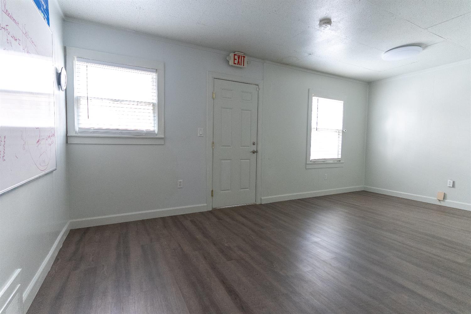 747 E Weldon Ave, Fresno, CA 93704