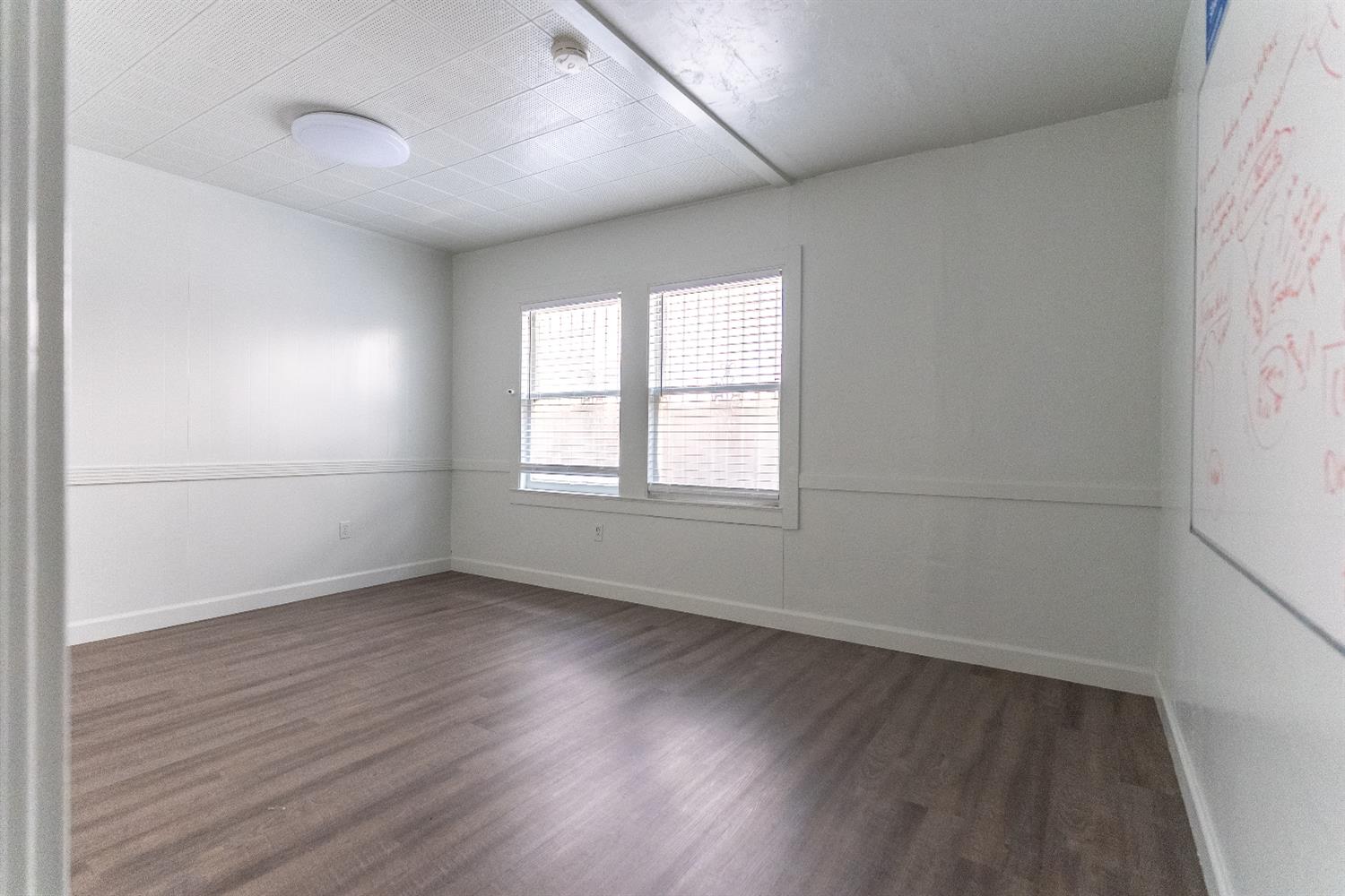 747 E Weldon Ave, Fresno, CA 93704