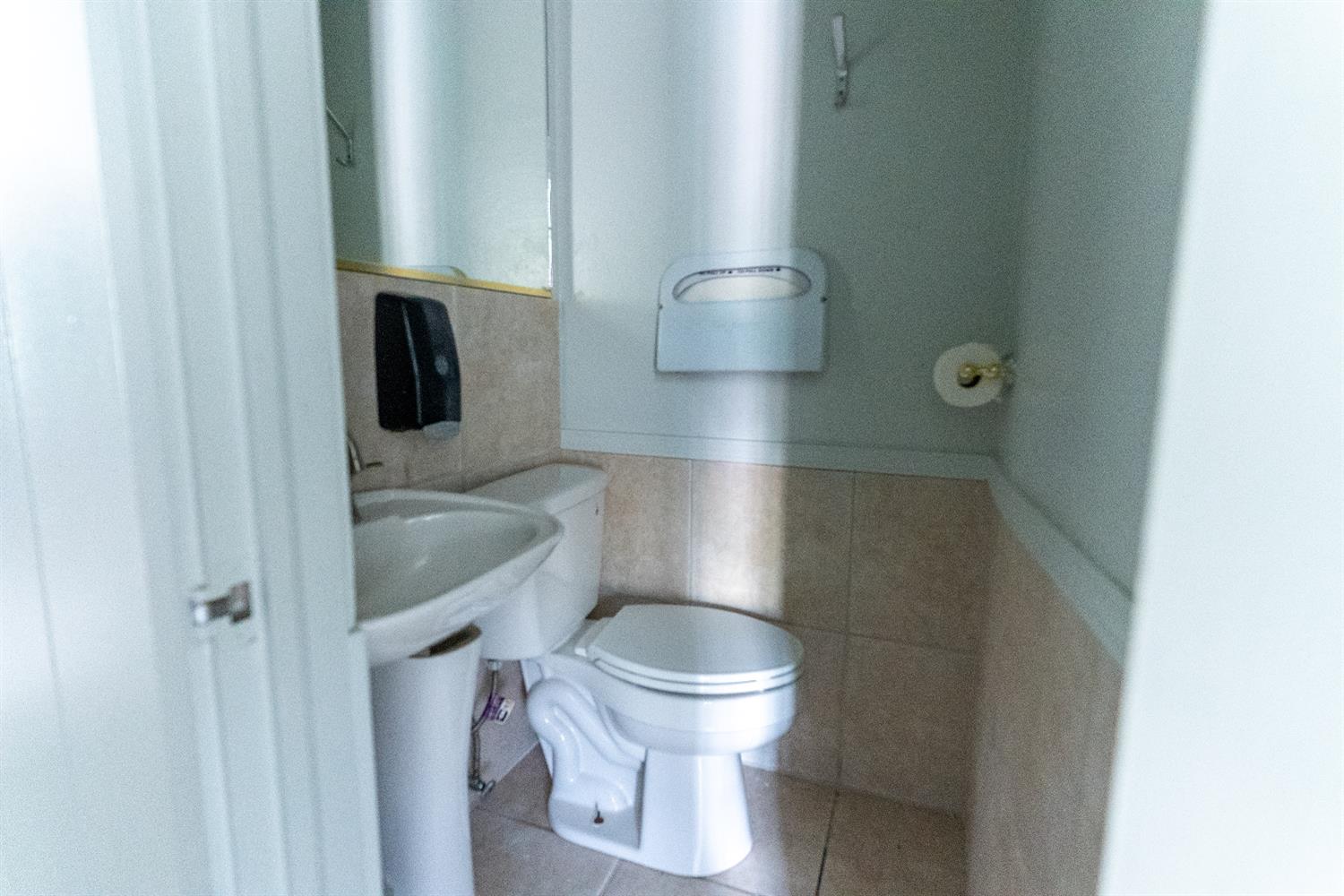 747 E Weldon Ave, Fresno, CA 93704