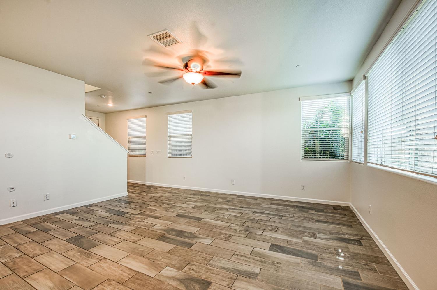 3660 Parkstone Way, Clovis, CA 93619