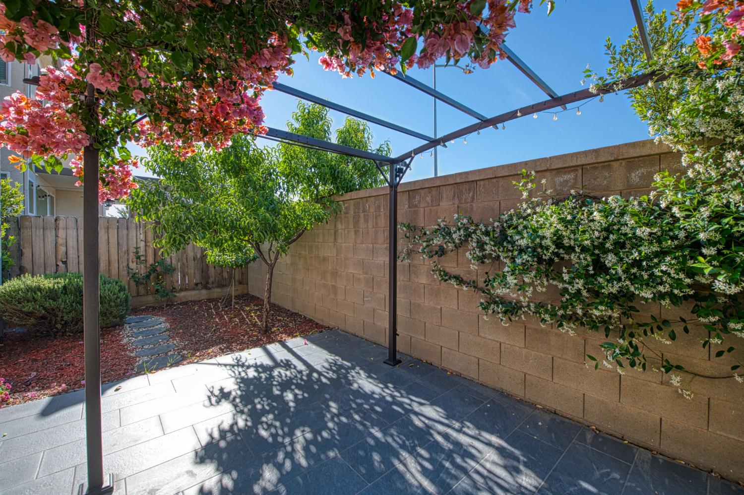 3660 Parkstone Way, Clovis, CA 93619