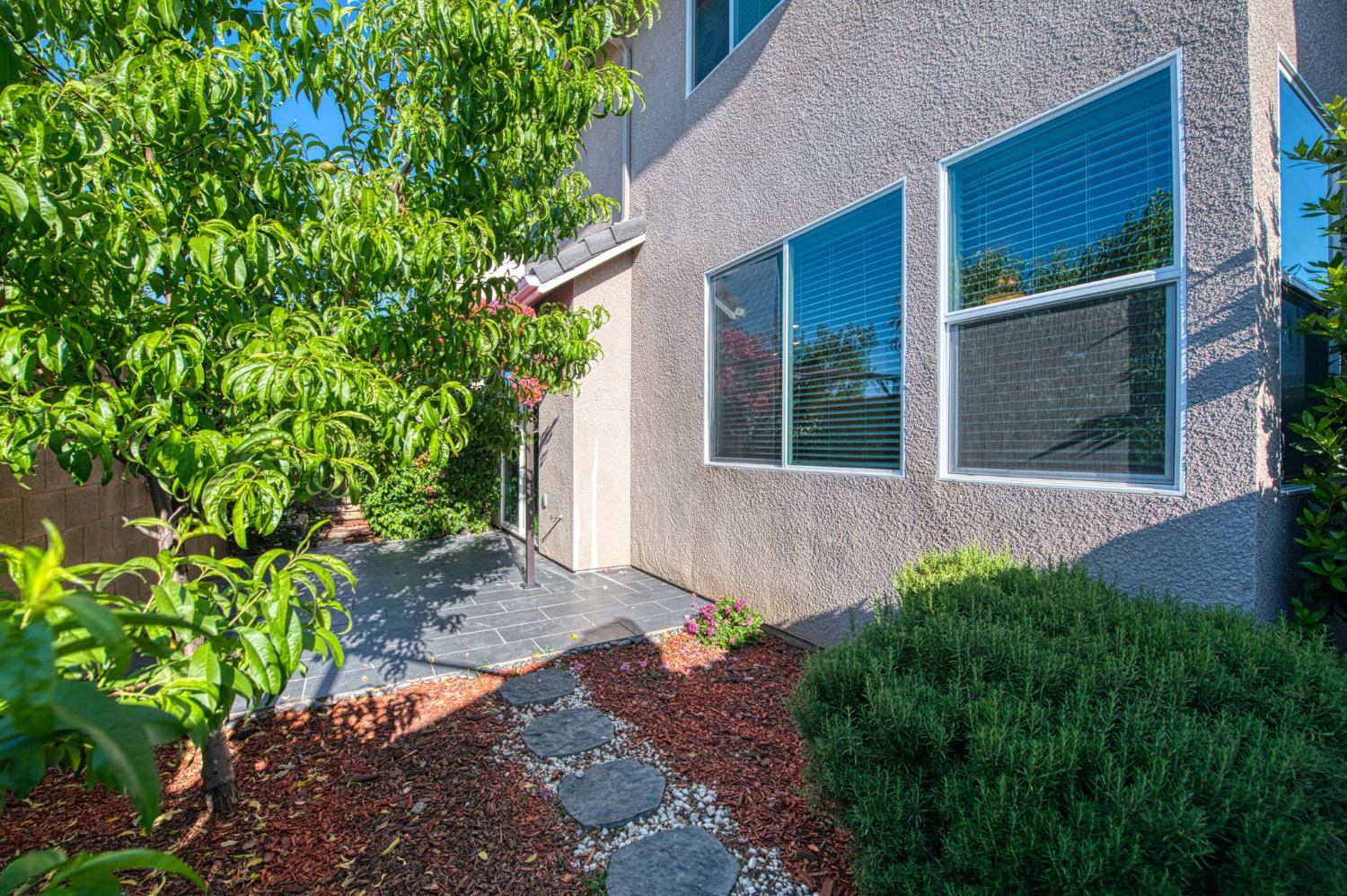 3660 Parkstone Way, Clovis, CA 93619