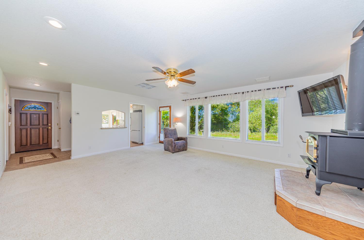 50359 Dovewood Ln, Oakhurst, CA 93644