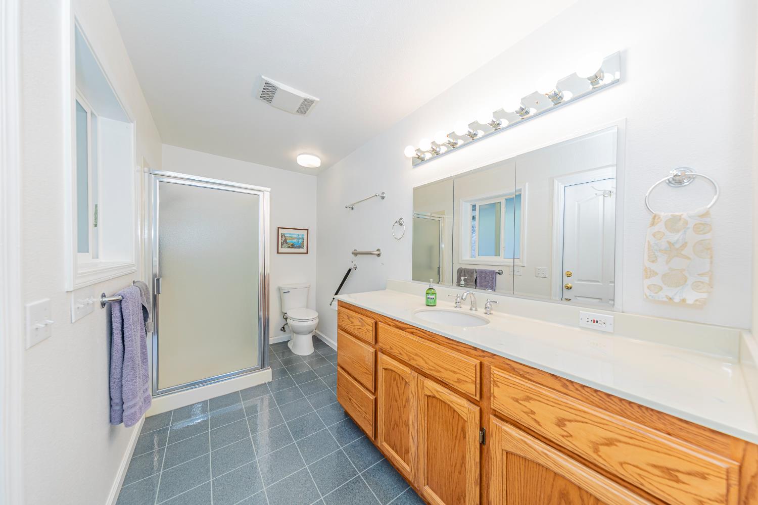 50359 Dovewood Ln, Oakhurst, CA 93644