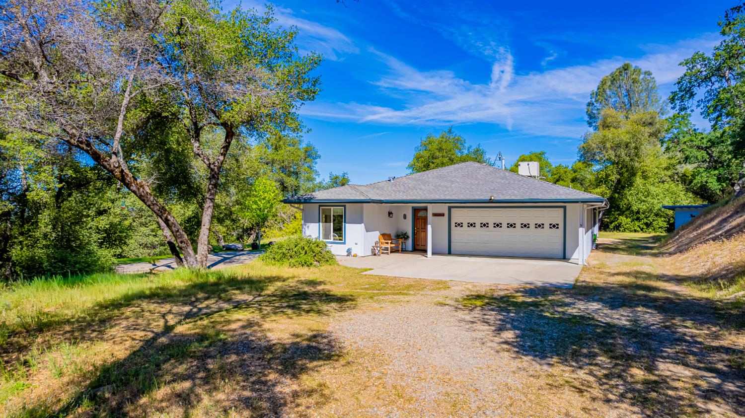 50359 Dovewood Ln, Oakhurst, CA 93644