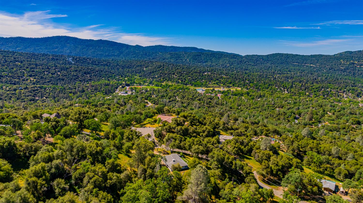 50359 Dovewood Ln, Oakhurst, CA 93644