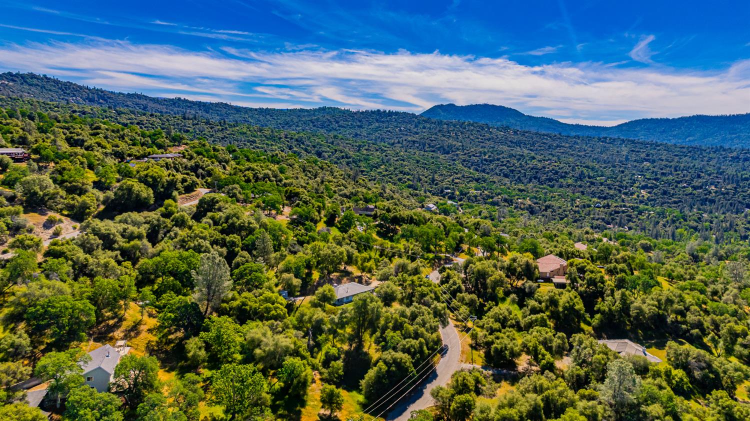 50359 Dovewood Ln, Oakhurst, CA 93644