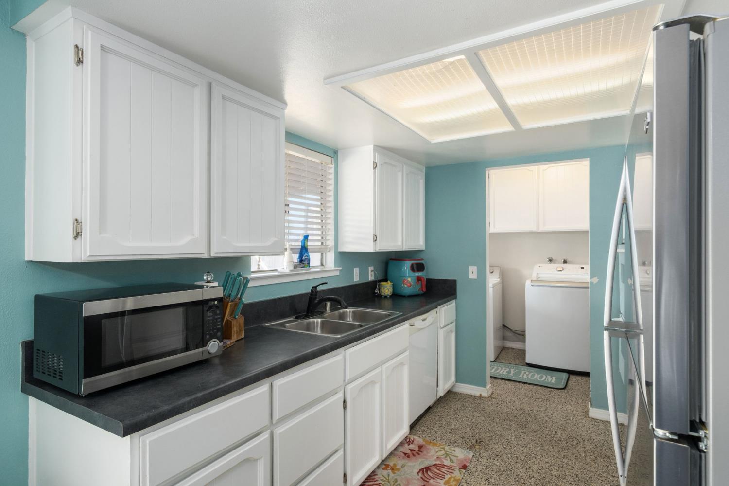 991 7Th Avenue Dr, Kingsburg, CA 93631