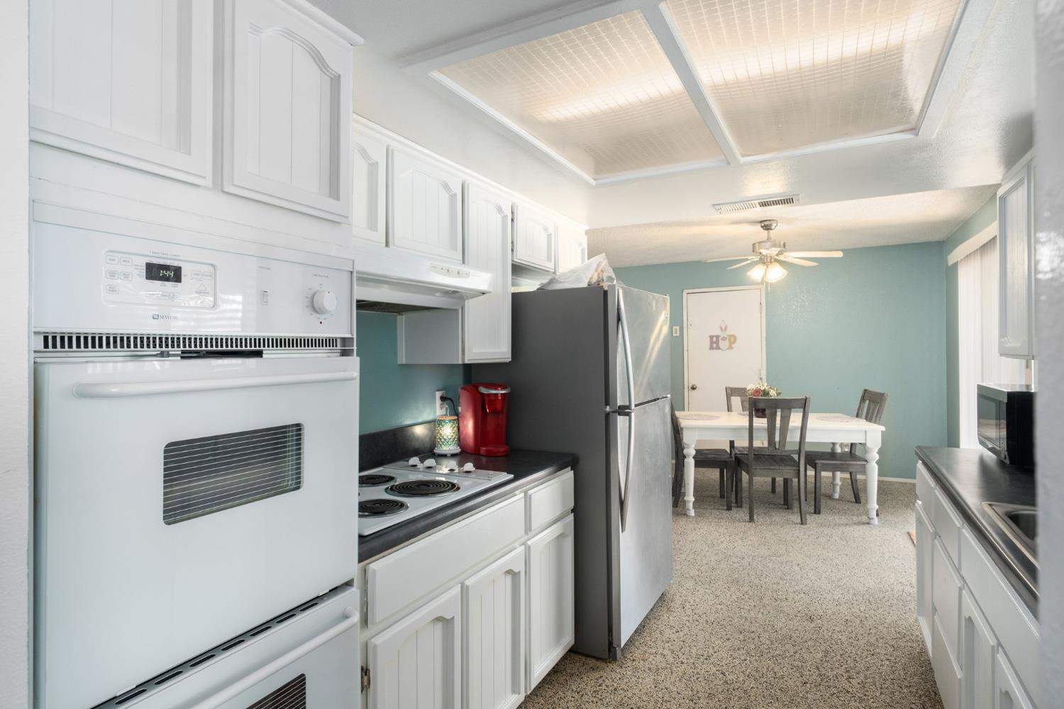 991 7Th Avenue Dr, Kingsburg, CA 93631