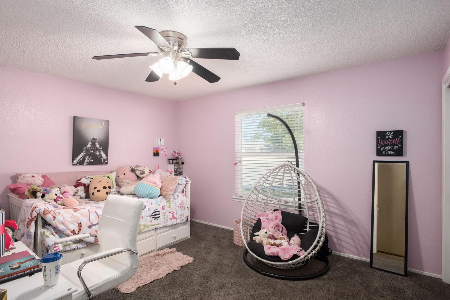 991 7Th Avenue Dr, Kingsburg, CA 93631