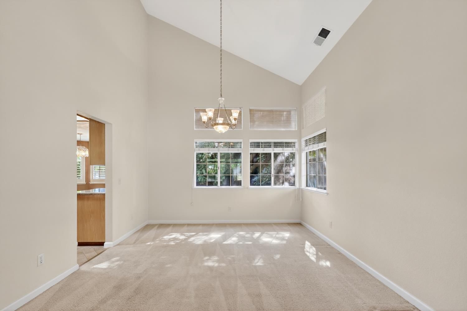 3406 Lago Ct, Merced, CA 95348