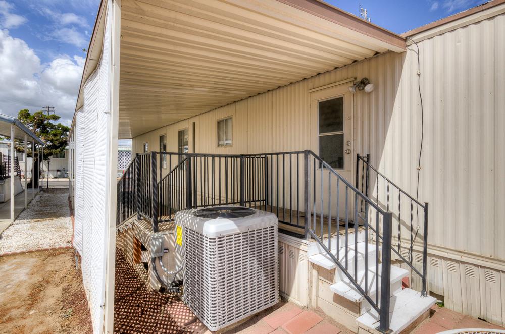 1724 Minnewawa #8, Clovis, CA 93612