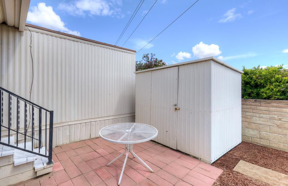 1724 Minnewawa #8, Clovis, CA 93612