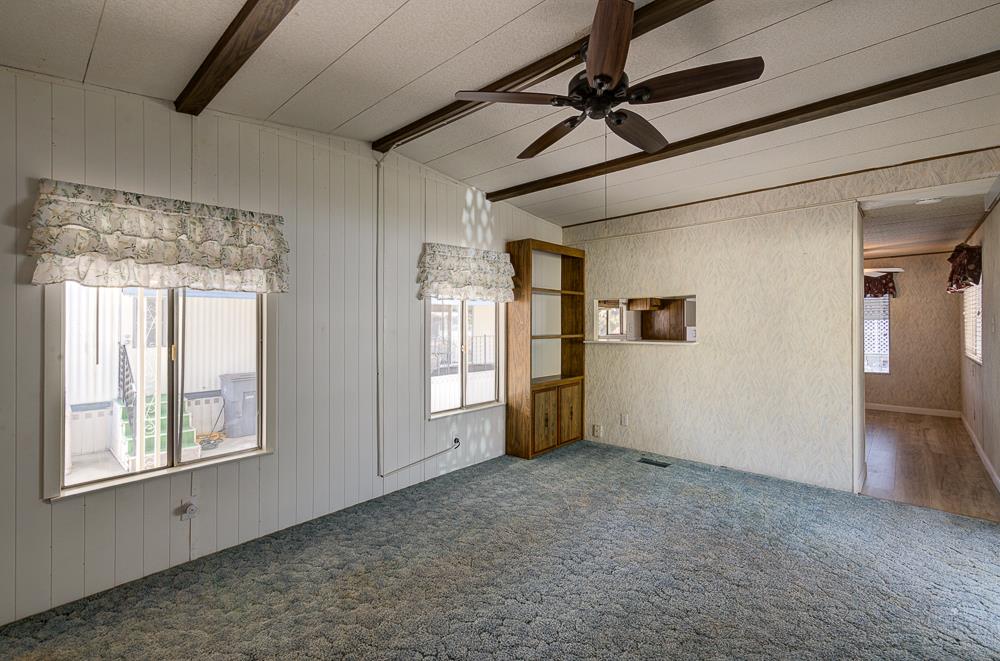 1724 Minnewawa #8, Clovis, CA 93612