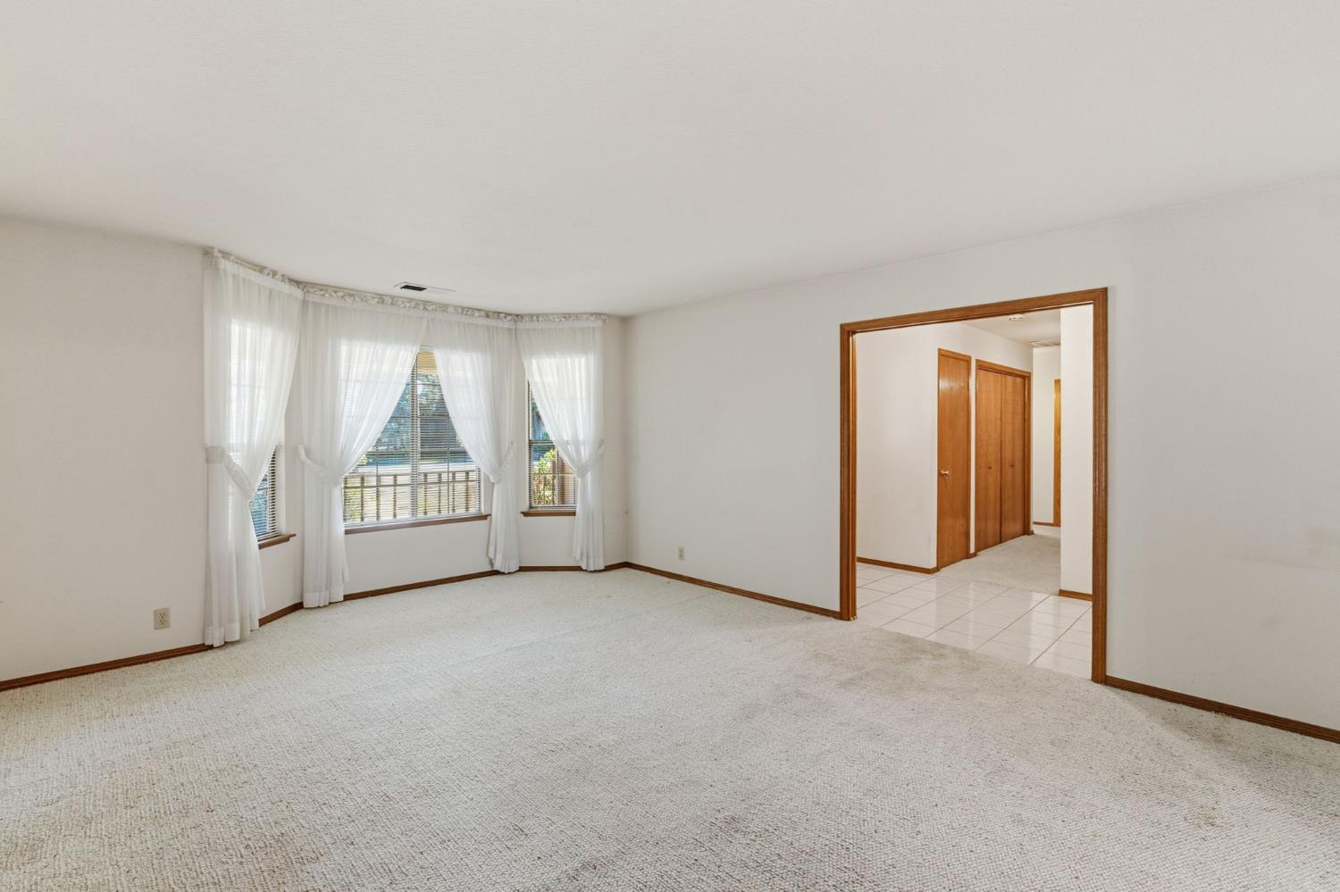 19098 Deane Dr, Madera, CA 93638