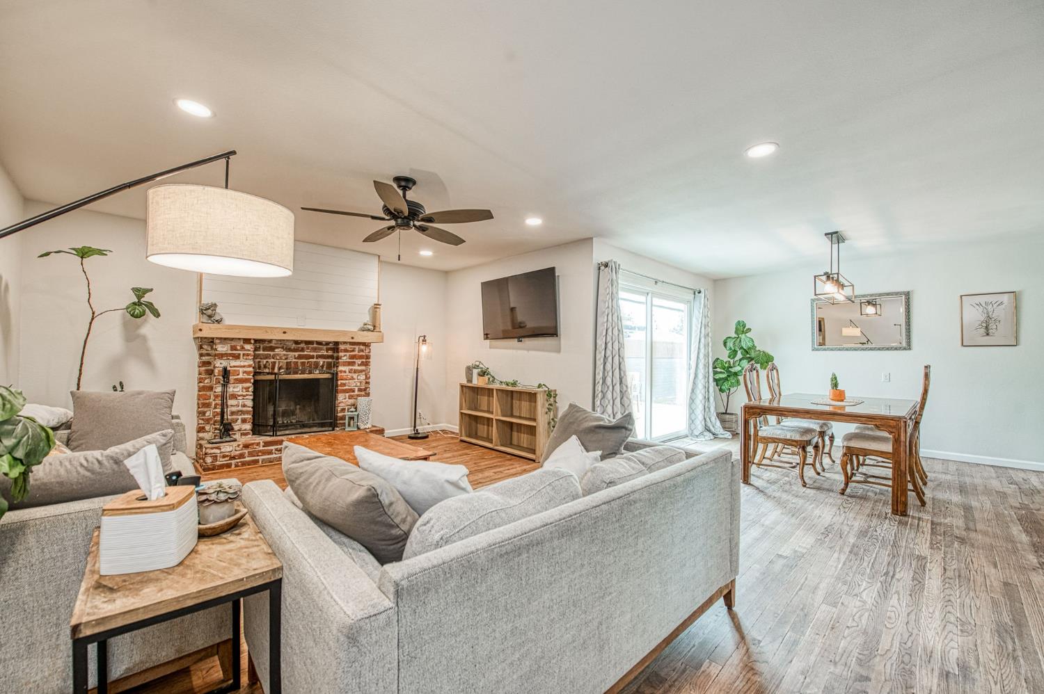 3334 N Harrison, Fresno, CA 93704