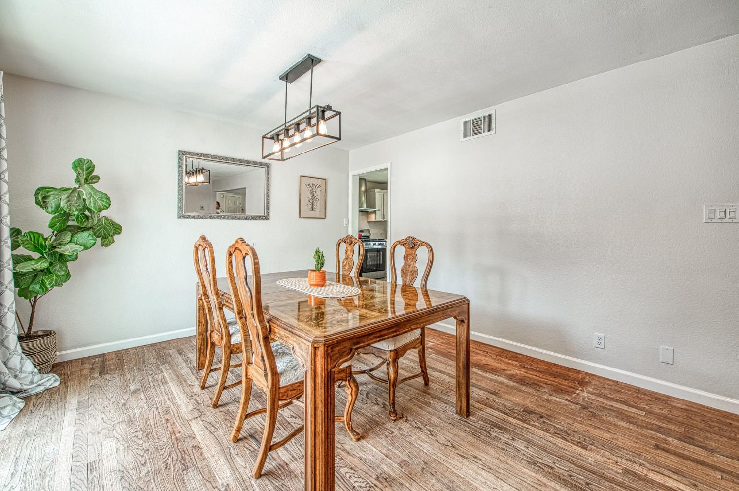 3334 N Harrison, Fresno, CA 93704