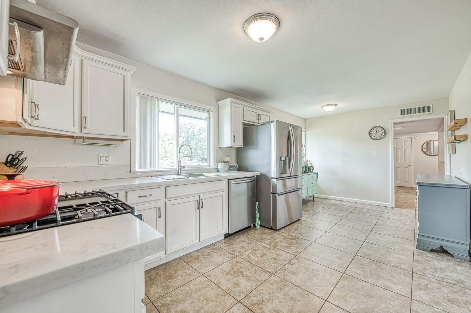 3334 N Harrison, Fresno, CA 93704