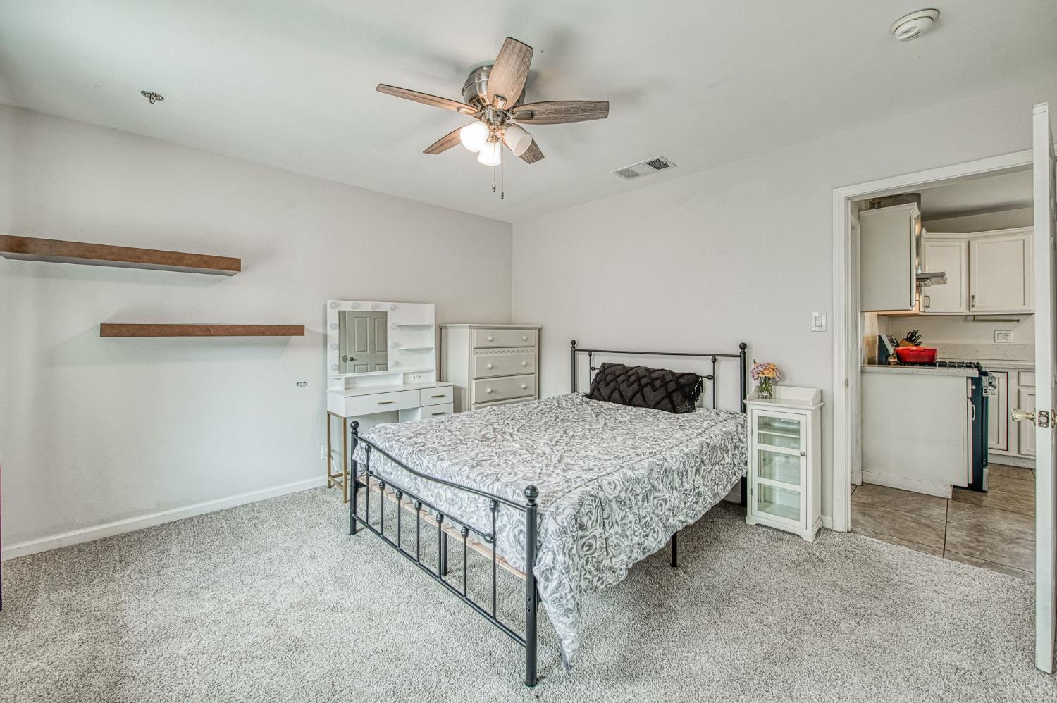 3334 N Harrison, Fresno, CA 93704