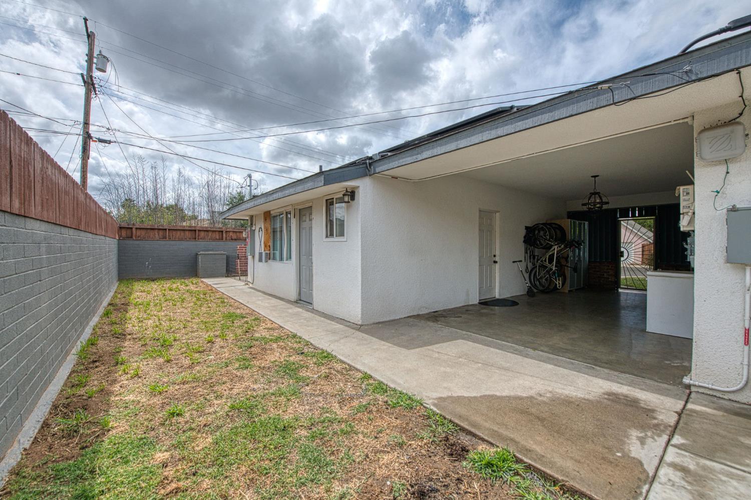 3334 N Harrison, Fresno, CA 93704