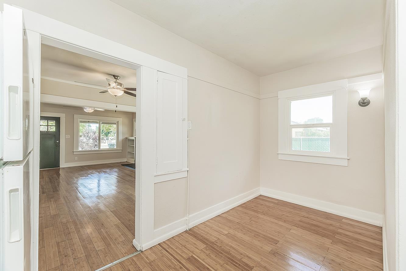 1044 E Cornell Ave, Fresno, CA 93704