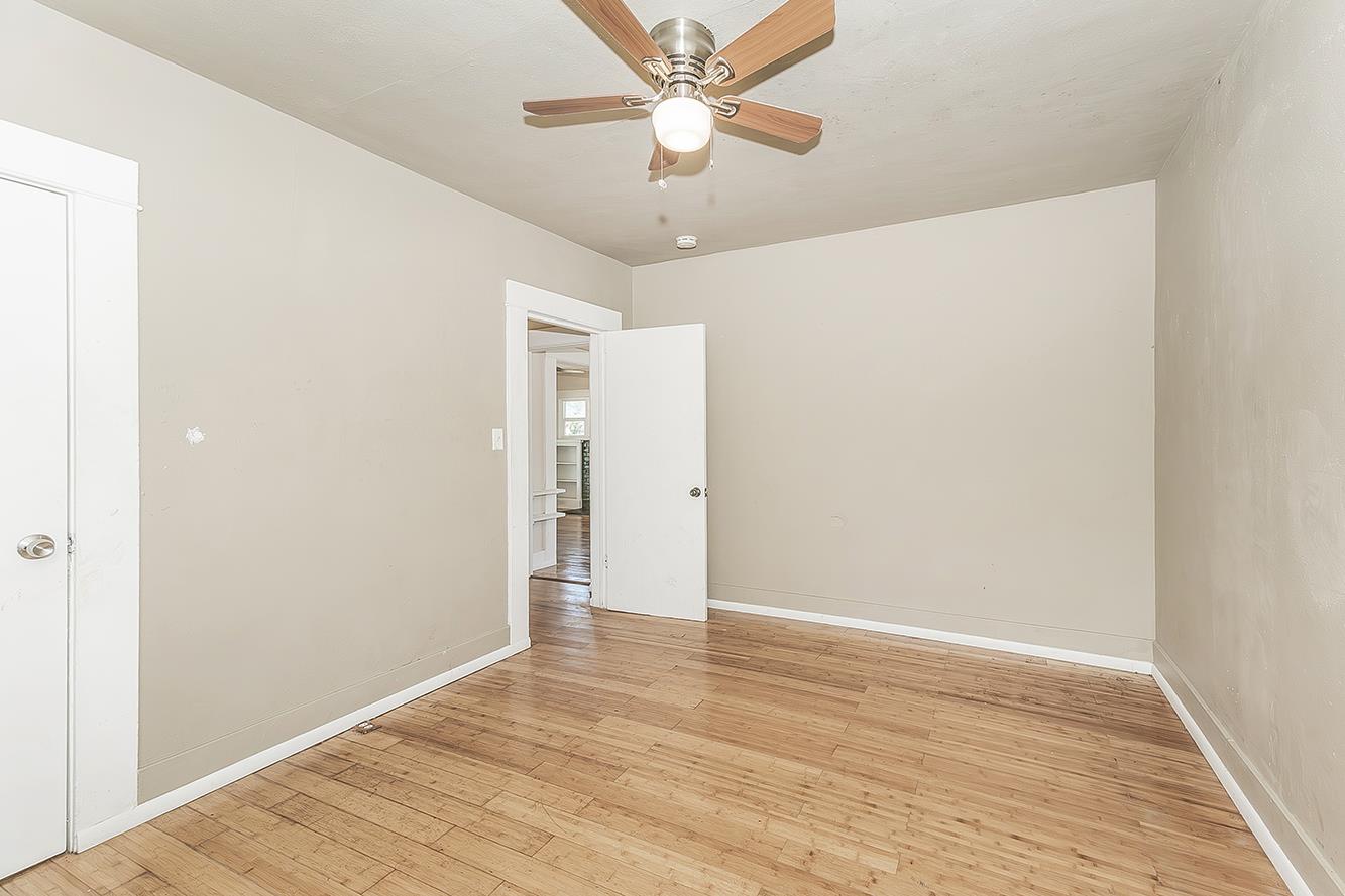 1044 E Cornell Ave, Fresno, CA 93704