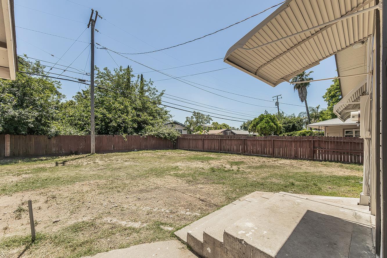 1044 E Cornell Ave, Fresno, CA 93704