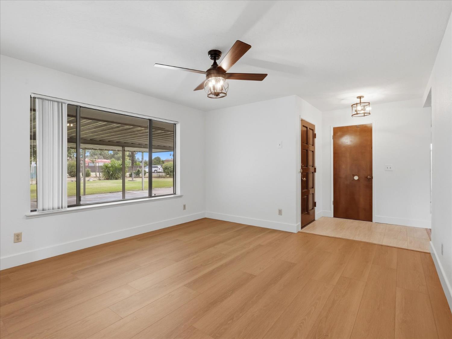 2411 N Ring Ave, Fresno, CA 93723