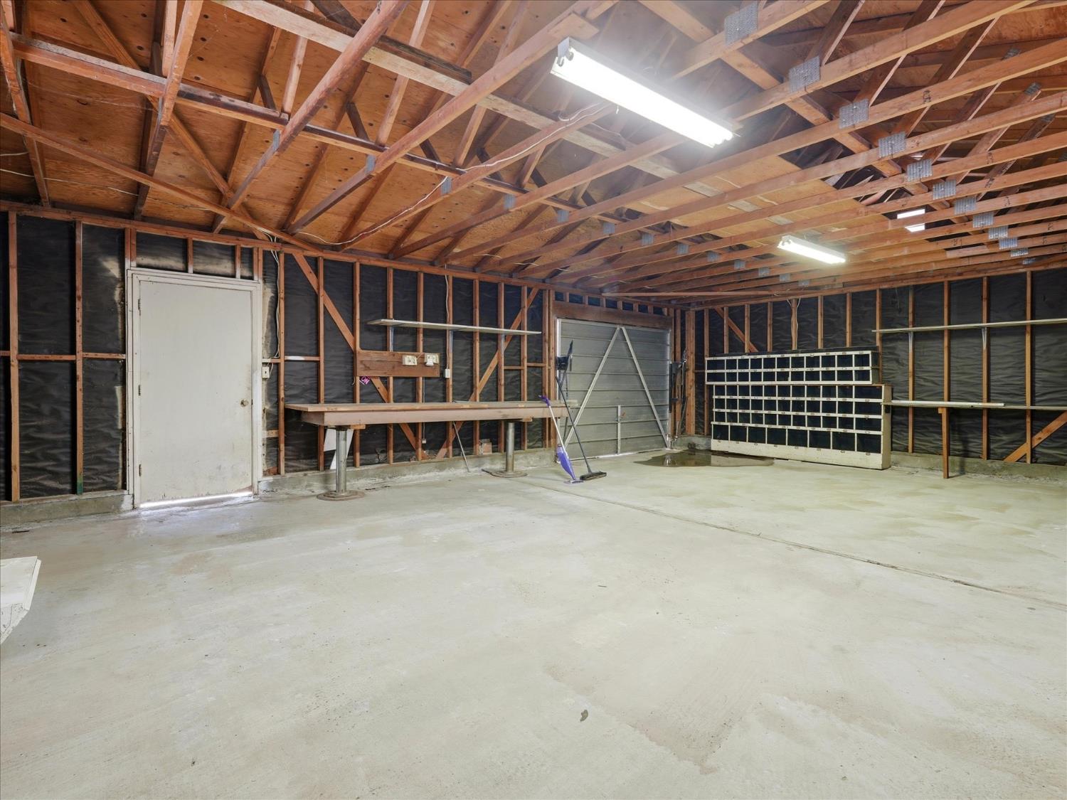 2411 N Ring Ave, Fresno, CA 93723