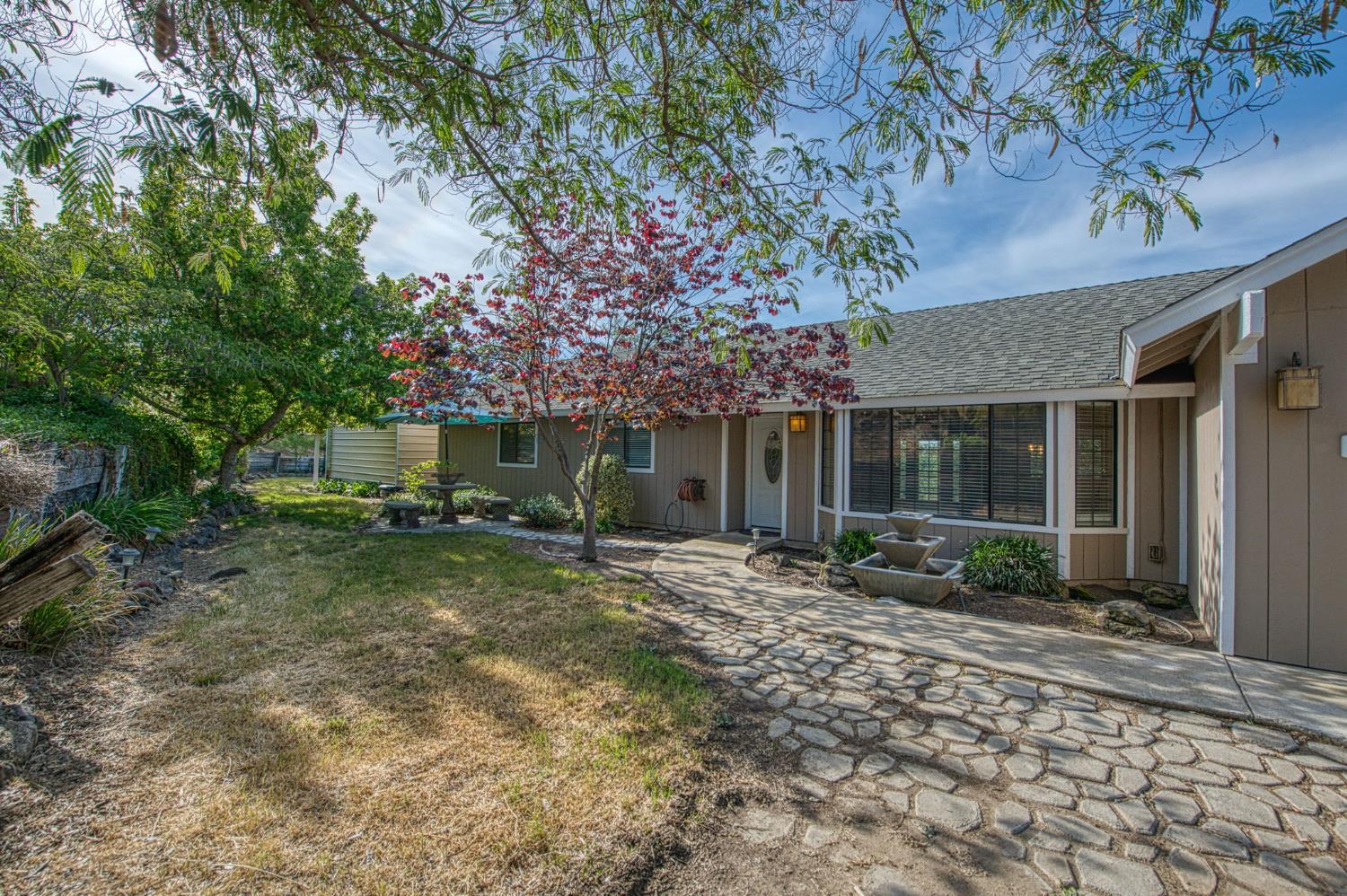 33717 River Knolls Rd, Coarsegold, CA 93614