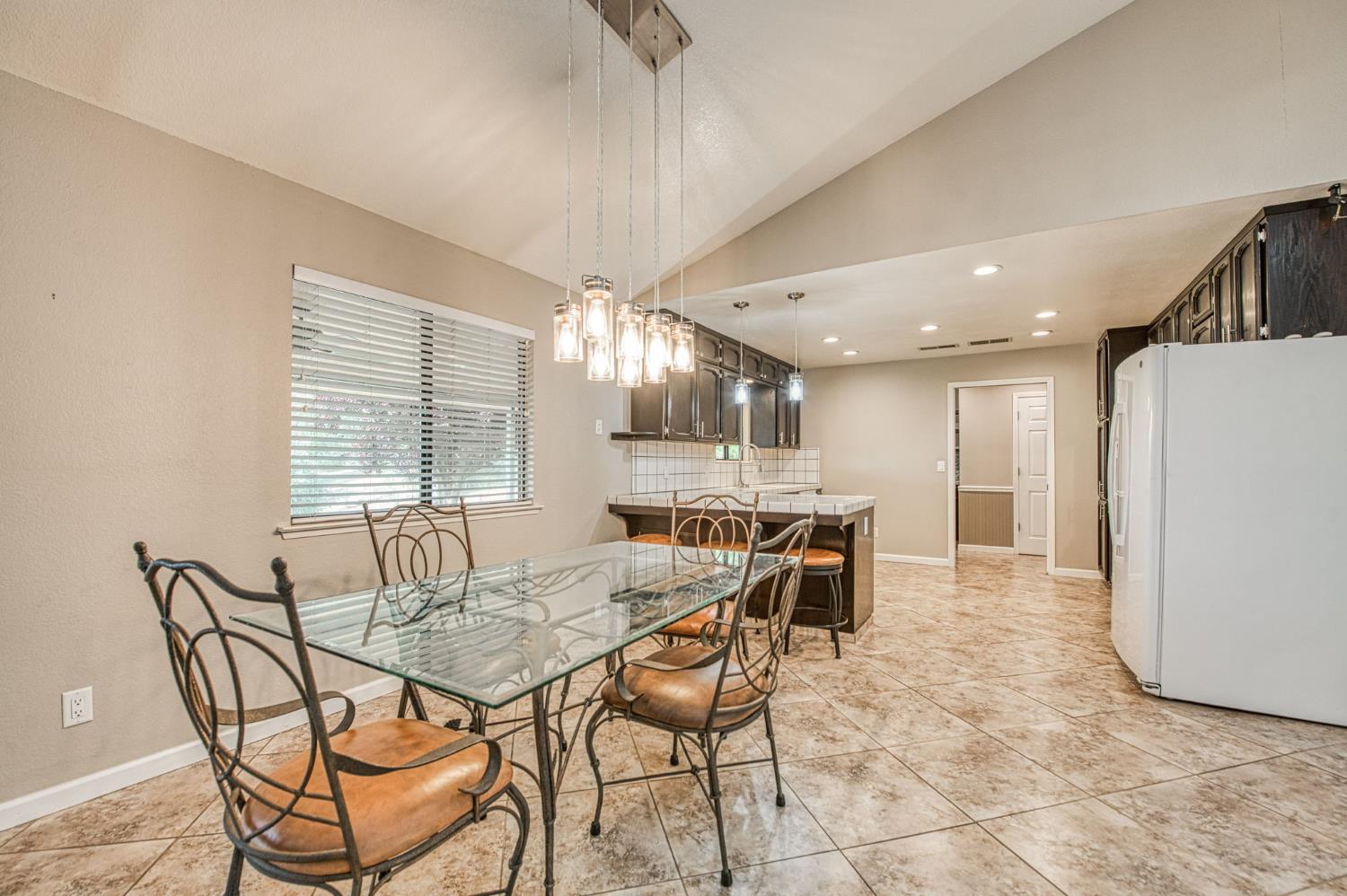 33717 River Knolls Rd, Coarsegold, CA 93614